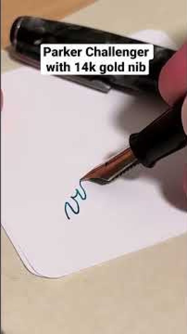Vintage Parker Challenger inked up with Diamine Aqua Lagoon